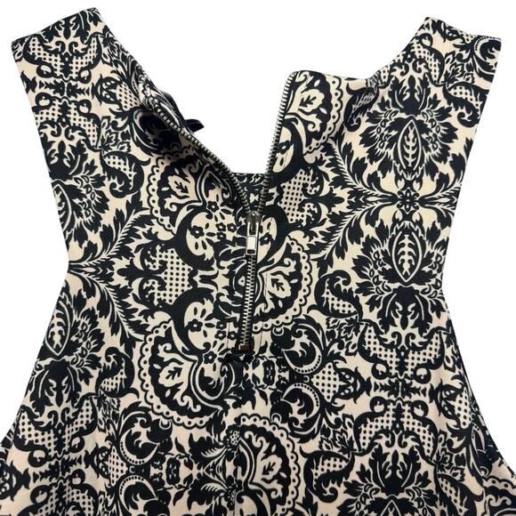 Forever 21 Black and Cream Tank Dress. Size M - Picture 4 of 6
